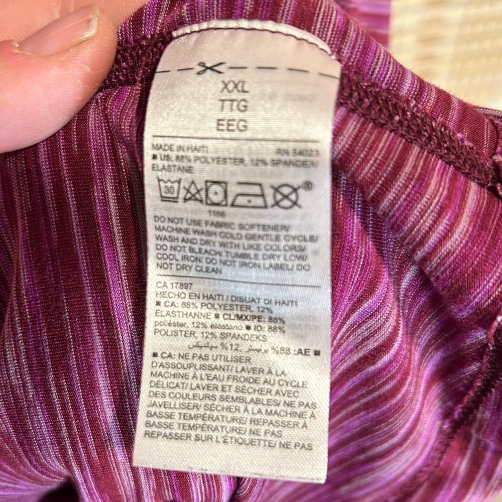 Old Navy Active Tank - Picture 5 of 6